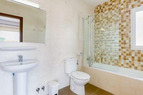 Punta Grossa Villa Sleeps 9 Pool Air Con Wifi