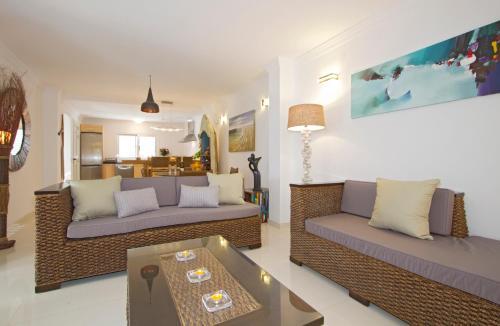 Driftwood Sea Front Apartment