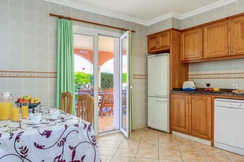 Punta Prima Villa Sleeps 8 Pool Wifi