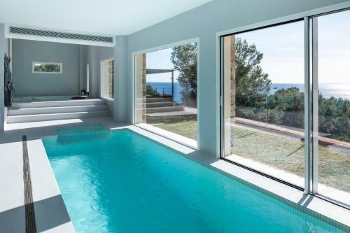 Villa Infinity -amazing Luxury Villa 3 Pools & Jacuzzi