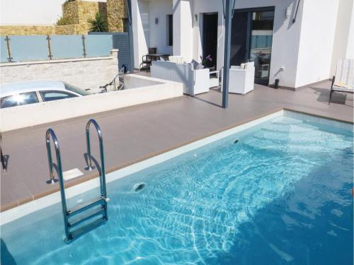 Three-bedroom Holiday Home In Rojales