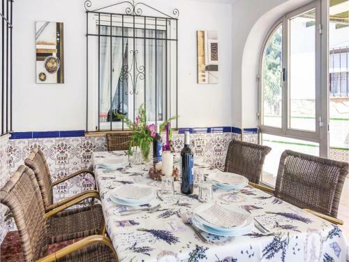 Three-bedroom Holiday Home In Ronda
