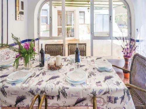 Three-bedroom Holiday Home In Ronda