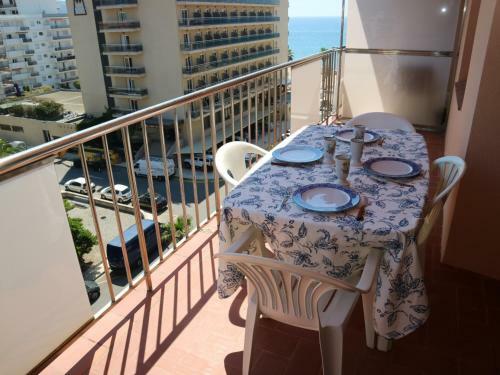 Apartamento Rosas III 6 6
