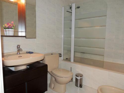 Apartamento En Roses Con Excelentes Vistas Al Mar