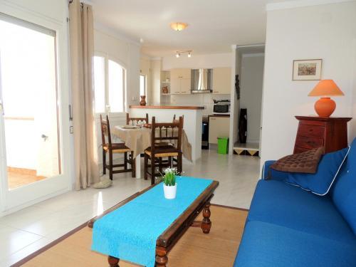 Apartamento En Roses Con Excelentes Vistas Al Mar