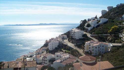 Apartamento En Roses Con Excelentes Vistas Al Mar