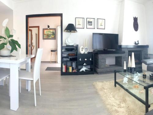 Villa Ebre 14