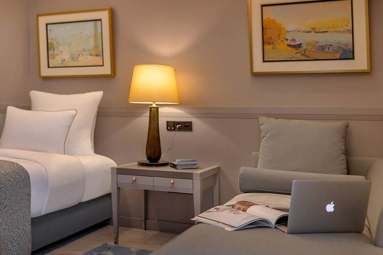 Al�briga Hotel & Homesuites