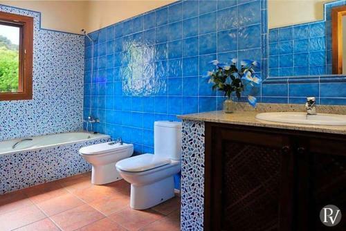 S'horta Villa Sleeps 10 Pool Air Con Wifi