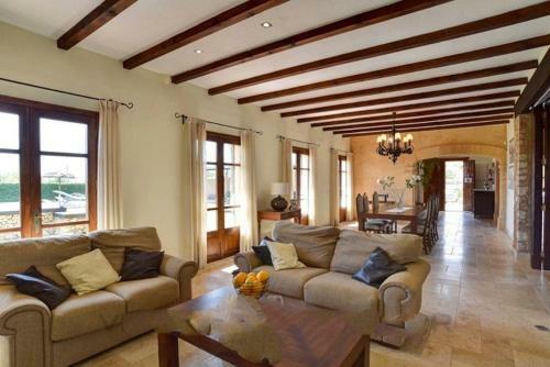 Agroturismo S'horta Villa Sleeps 8