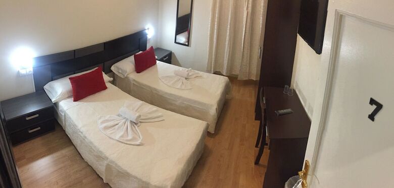 Hotel Hostal Salamanca Home