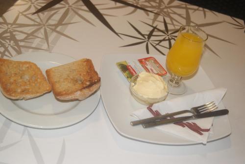 Hostal Pensi�n Restaurante La Liebre