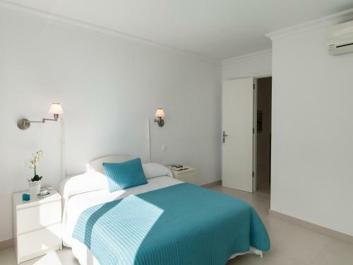 Beachfront Apartment Las Burras Mra 02