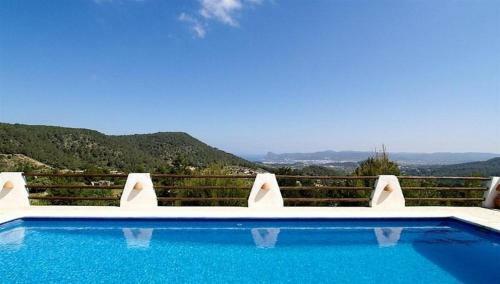 San Jose Villa Sleeps 8 Pool Wifi