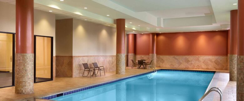 Hotel Courtyard By Marriott Cumberland Center