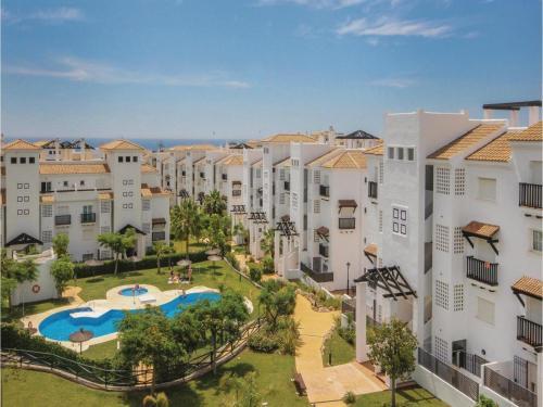 Two-bedroom Apartment In San Luis De Sabinillas