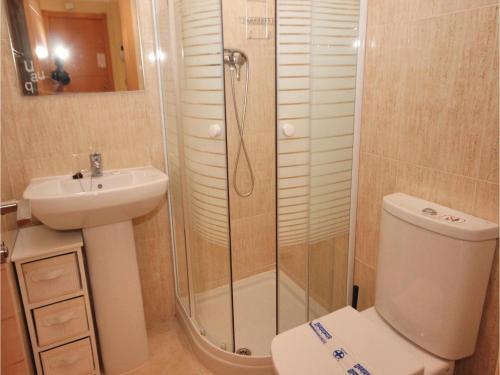 Two-bedroom Apartment In San Luis De Sabinillas
