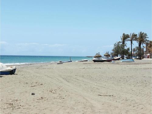 Two-bedroom Apartment In San Luis De Sabinillas