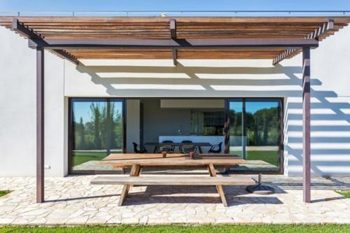 Sant Andreu De Llavaneres Villa Sleeps 8 Pool Wifi