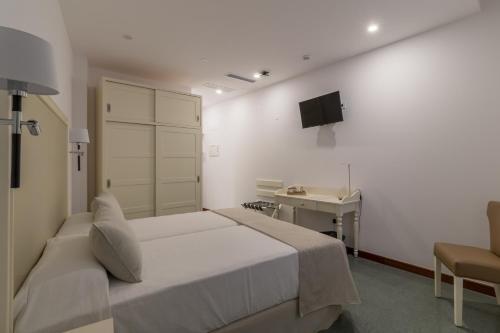 Hotel Emblem�tico Holiday Time