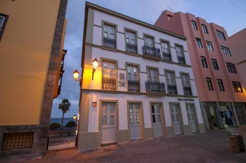 Hotel Emblem�tico Holiday Time