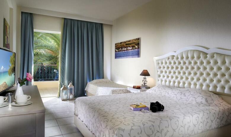 Hotel Portes Beach
