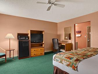 Hotel Baymont Inn Sullivan North