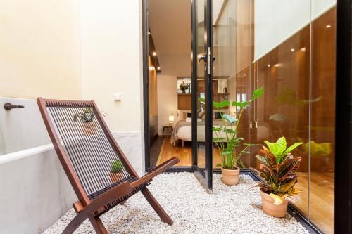 Artists Design - Space Maison Apartments