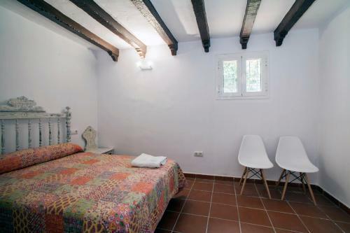 10 Bdr Chalet; Maria Luisa Park