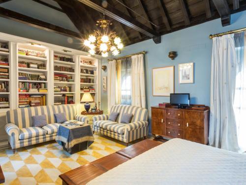 Apartamento Postigo Del Oro II