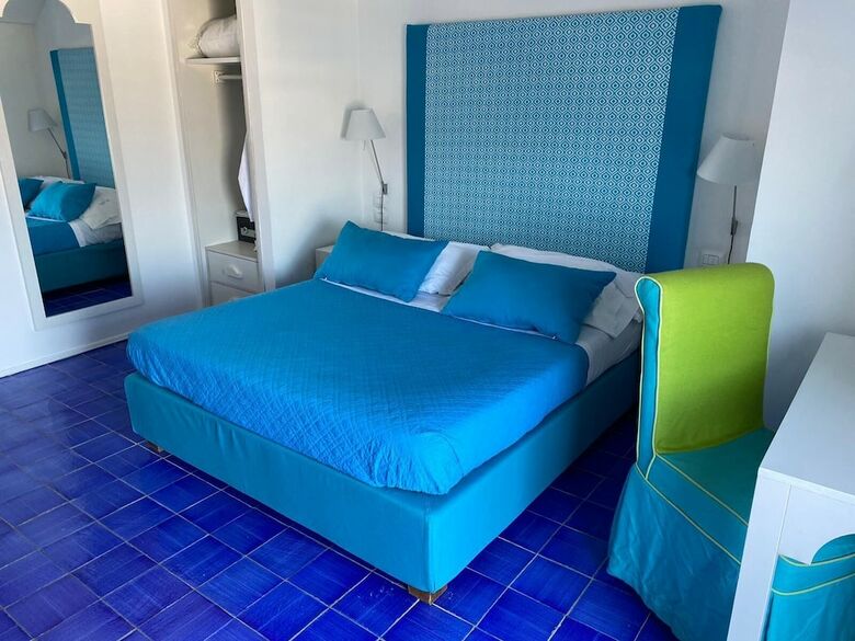 Hotel Le Ancore(.)