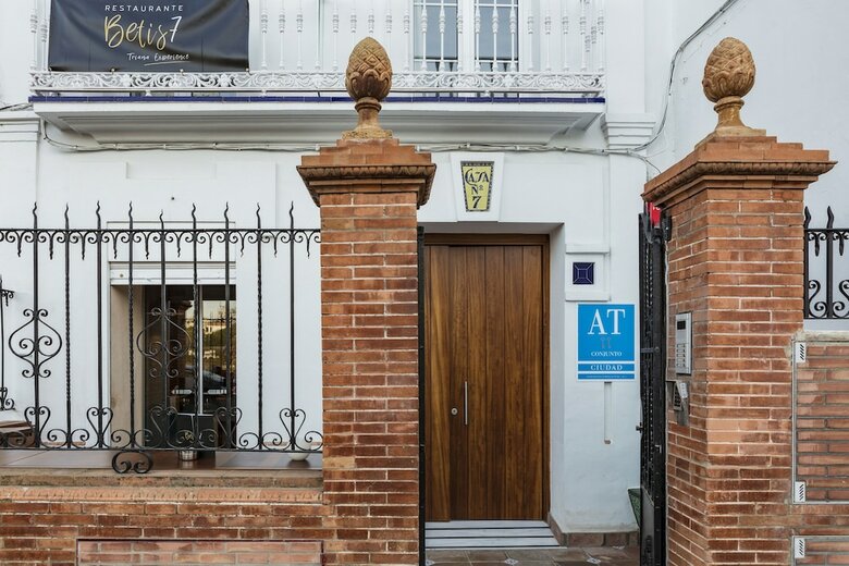 Betis 7 Luxury Boutique Apartments