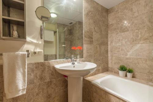 Modern Apartment 2 Bedroom Seville