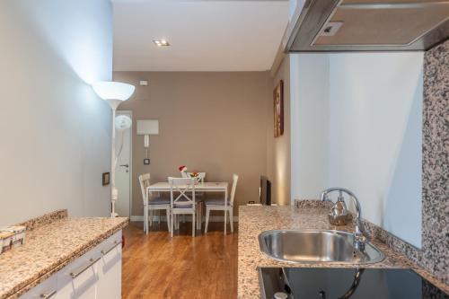 Apartamento Pumarejo, En El Corazon De Sevilla