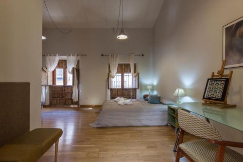 Fantastic 3-floor Apartment With Private Terrace