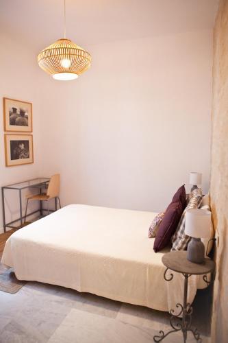 Quiet & Modern Apartment In Typical Sevilla House