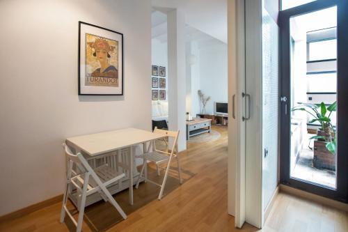 Apartamento Cerrajer�a By Keywii