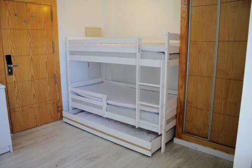 Apartamento Zona Baja Reci�n Reformado