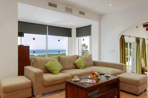 Son Bou Villa Sleeps 13 Pool Air Con Wifi