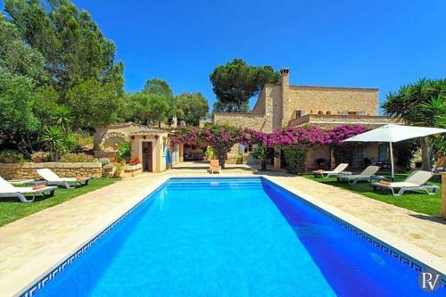 Son Macia Villa Sleeps 8 Pool Wifi