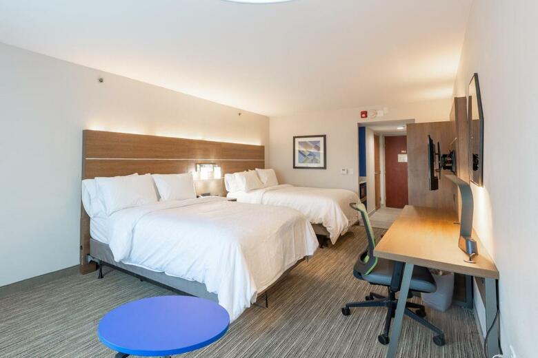 Holiday Inn Express And Suites Arlington North - Stadium Area, An Ihg Hotel