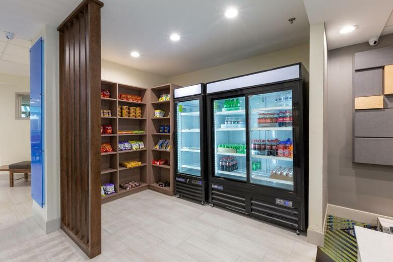 Holiday Inn Express And Suites Arlington North - Stadium Area, An Ihg Hotel