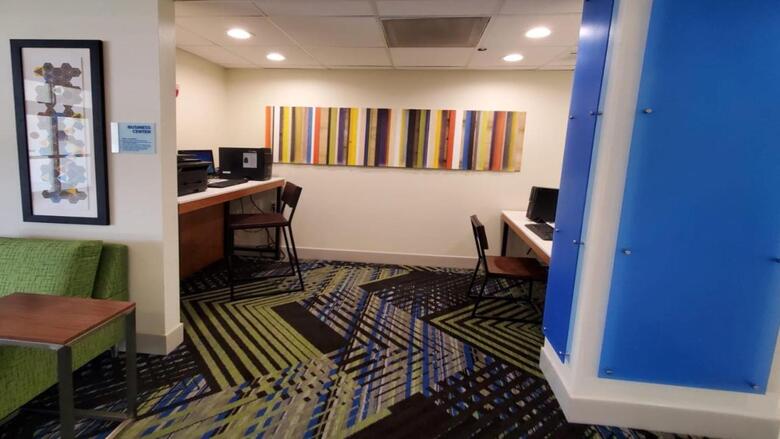 Holiday Inn Express And Suites Arlington North - Stadium Area, An Ihg Hotel