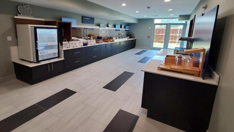 Holiday Inn Express And Suites Arlington North - Stadium Area, An Ihg Hotel