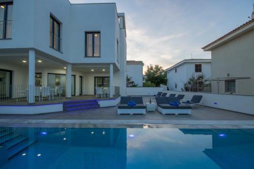 Villa Son Serra De Marina 193045