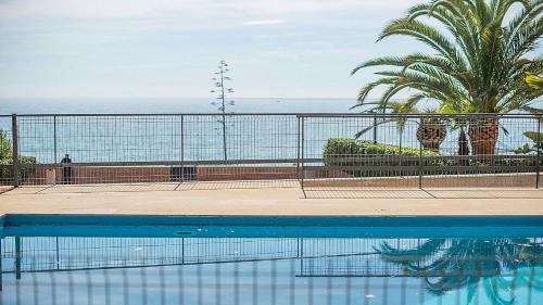 Luxury Beachfront Villa In Tarragona