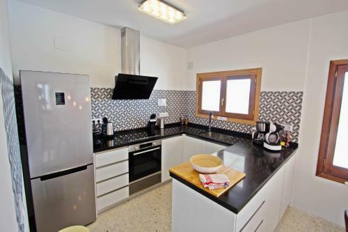 Suerte - Sea View Villa With Private Pool In Moraira
