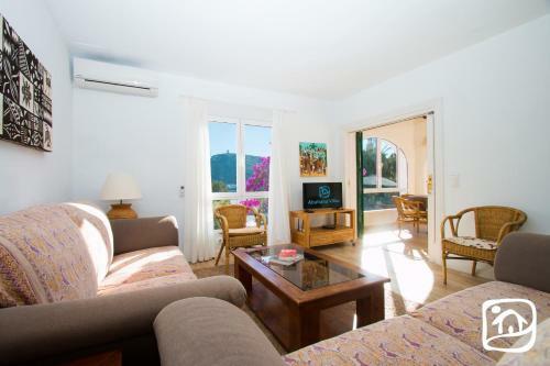 Abahana Villas - Moraira Way