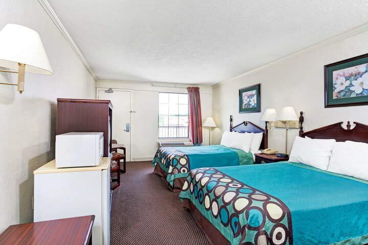 Hotel Super 8 Clarksville East